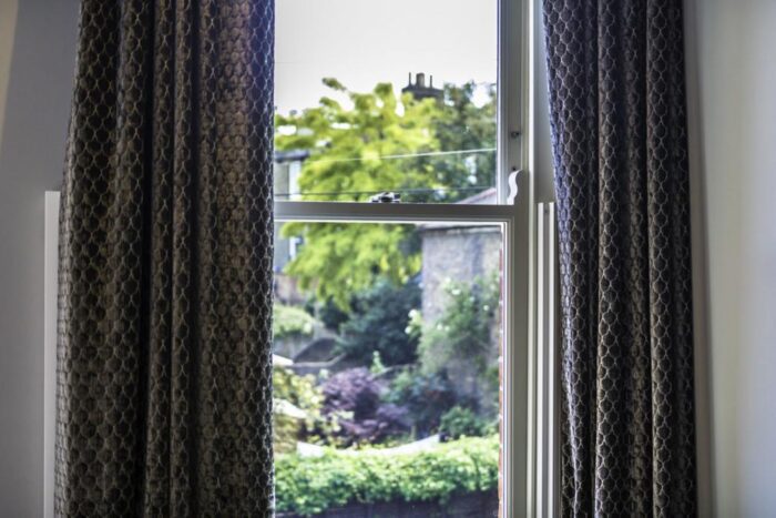 Traditional-Sash-Window-Ruvigny-Gardens-Putney-London-SW15-1024x683